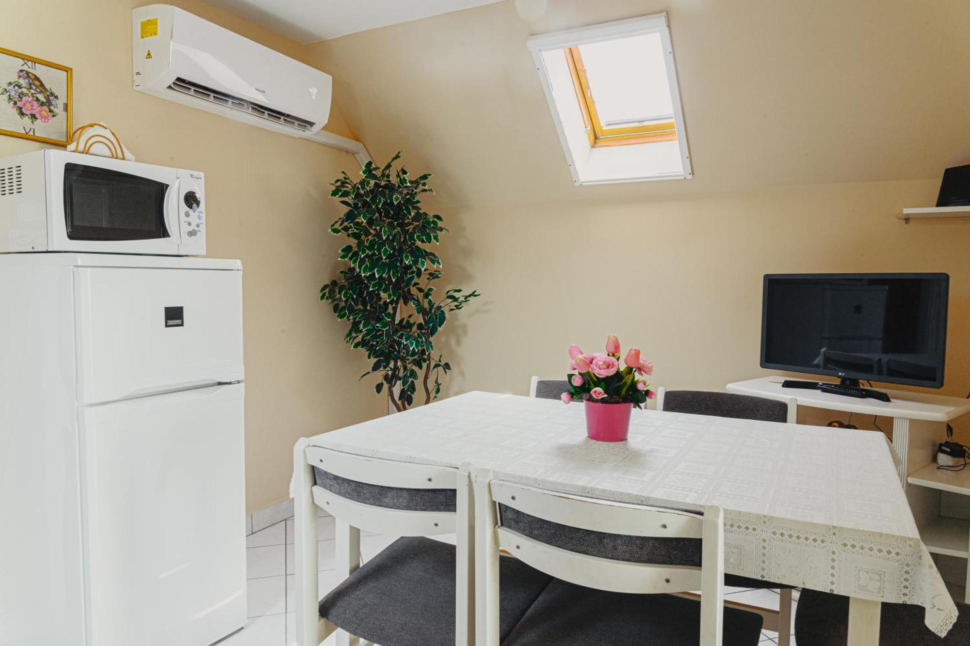 Bianka Apartman Balatonlelle Buitenkant foto
